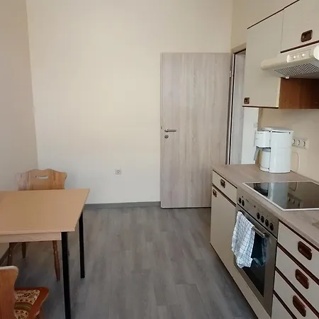 Am Bahnhof Mühlhausen