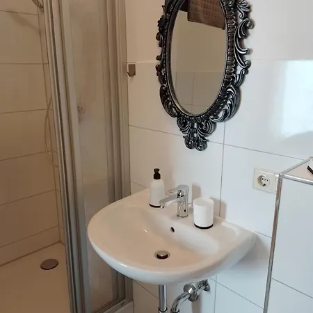 Am Bahnhof Mühlhausen