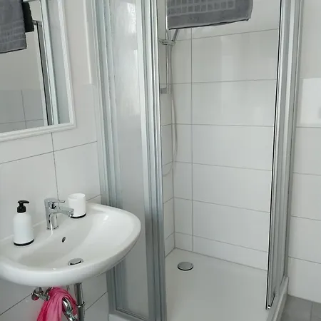 Am Bahnhof Guest house
