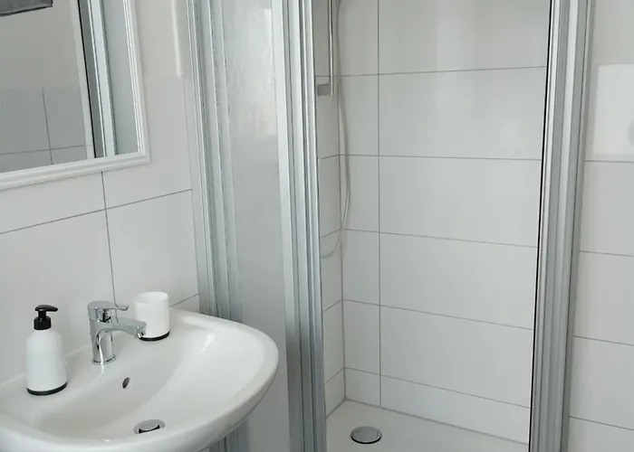 Am Bahnhof Guest house