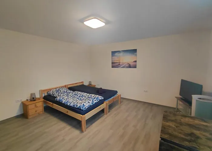 Am Bahnhof Guest house 3*